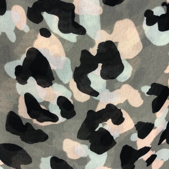 CAbi Tiered Cold Shoulder Tank Top (Small) - Picture 6 of 8